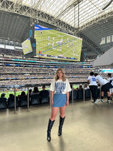 Load image into Gallery viewer, 90&#39;s Vintage Dallas Football Oversized TShirt