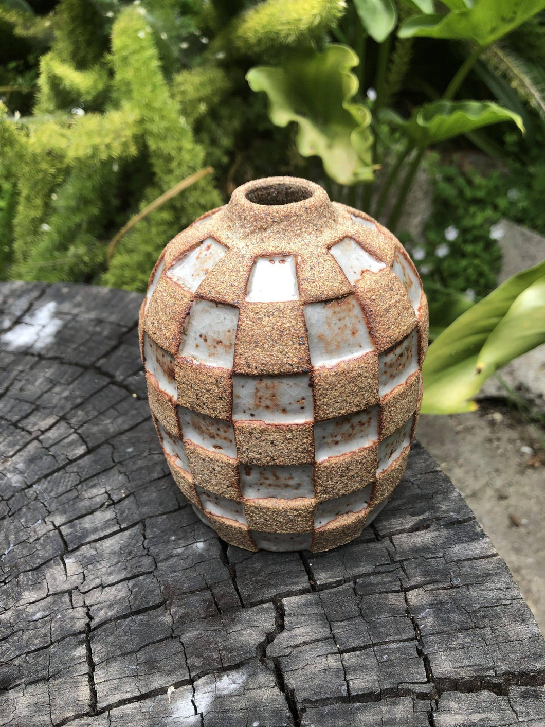 Small Checkered Bud Vase - Brown & White