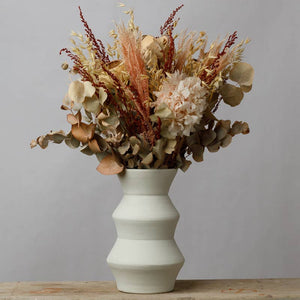 Line Clay Vase 4