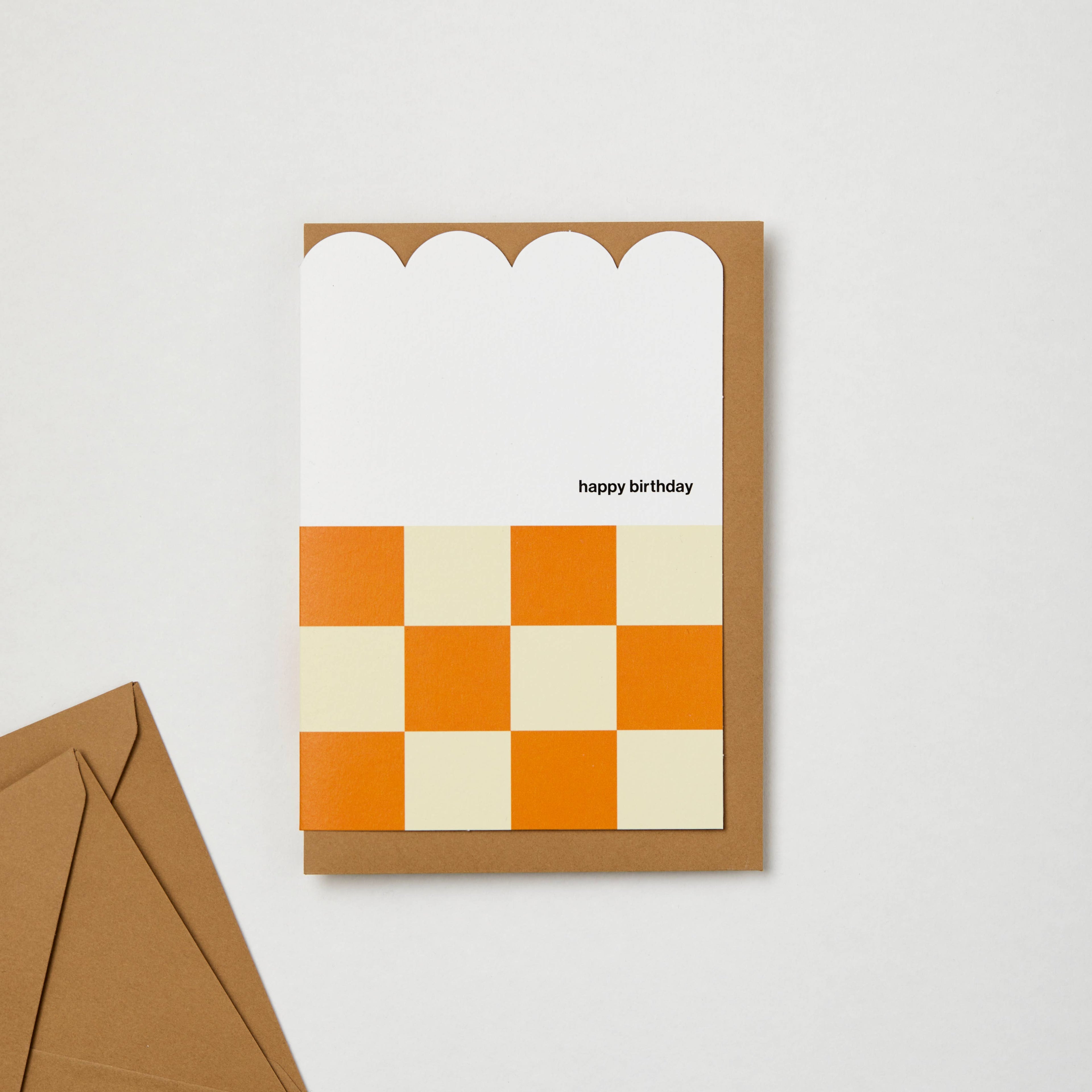 SCALLOP 'HAPPY BIRTHDAY' YELLOW CHECKERBOARD CARD