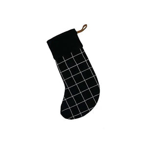 Grid Stocking: Black