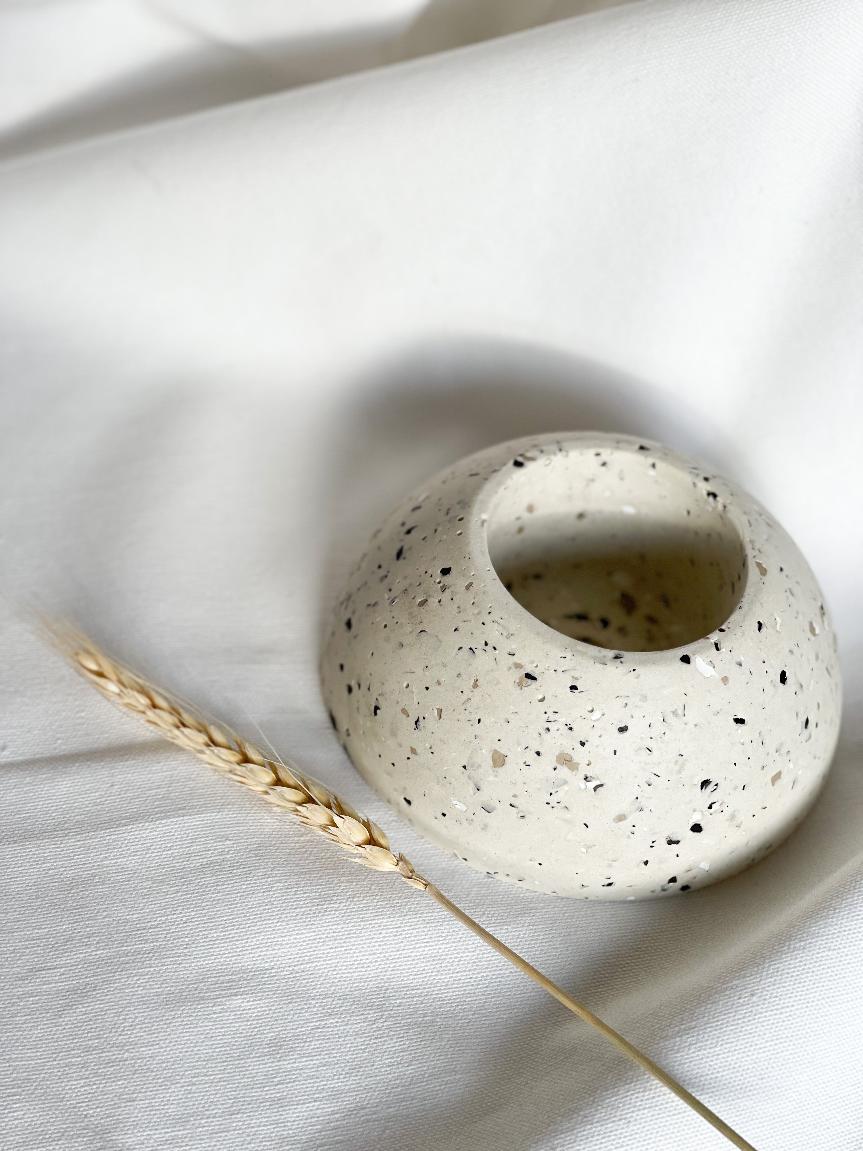 Mountain Terrazzo Planter w/plant